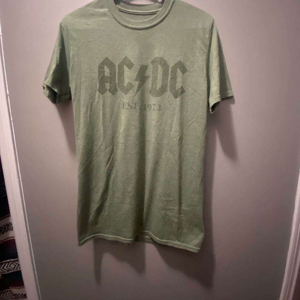 Olive Green AC/DC T Shirt - men’s medium GUC